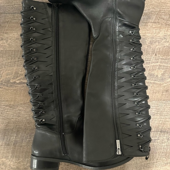 Black knee-high boots with lace-up detail #kneehighboots #goth #y2k #avantgrande - Picture 3 of 3